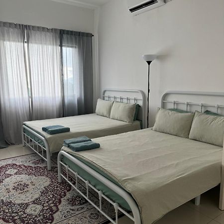 Bunga Homestay Sea View Kuala Terengganu Ngoại thất bức ảnh
